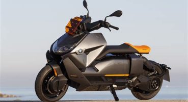 BMW CE 04: Modern Şehir Scooter’in Geleceği