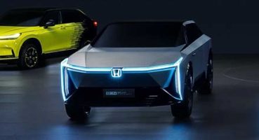 Honda E: Retro Tarzı ve Son Teknoloji Elektrikli Araç