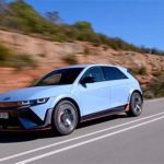 Hyundai Ioniq 6: Geleceğin Tasarımıyla Yenilikçi Elektrikli Sedan