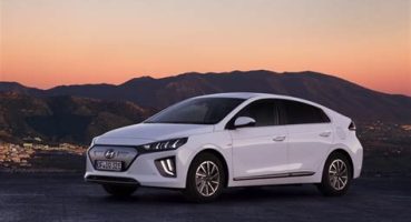 Hyundai Ioniq: Hibrit ve Elektrikli Sürüşçü Alternatifi
