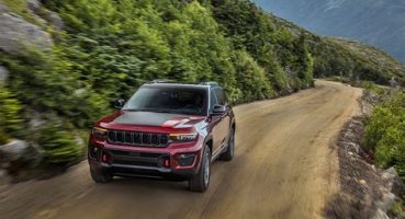 Jeep Cherokee: Mirasın Yolu ve Modern Teknolojisi