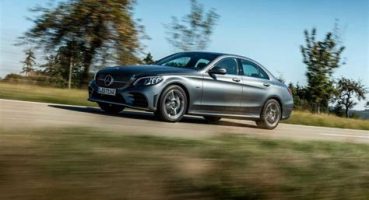 Mercedes-Benz C-Class: Kompakt Lüks Sedan’da Zarafet