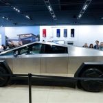 Tesla Cybertruck: Fütüristik Tasarımın Çığır Açan Analizi