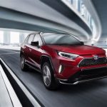 Toyota RAV4 Prime: Hibrit SUV’un Sürüş Keyfi ve Ekonomisi