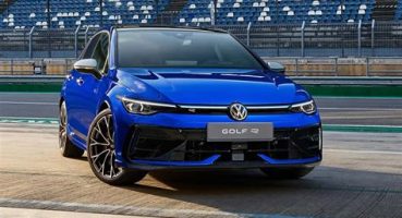 Volkswagen Golf R: Yüksek Performans ve Eğlenceli Sürüş Deneyimi
