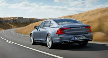 Volvo S90: Lüks Sedan’da Güvenlik ve Erk Gücü ile İleri Vizyon