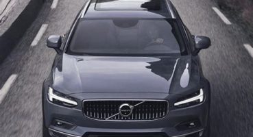 Volvo V90: Lüks ve Uzun Yolculuklar İçin İncitici Tasarım