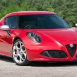 Alfa Romeo 4C: İtalyan Spor Otomobilin Minimalist Yaklaşımı