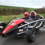 Ariel Atom V8: Hafif Tasarım ile Saf Sürüş Keyfi