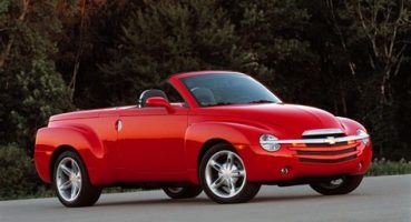 Chevrolet SSR: Retro Tasarım ile Modern Pickup