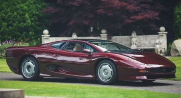 Jaguar XJ220: 90’ların Süper Araba Efsanesi