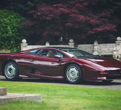 Jaguar XJ220: 90’ların Süper Araba Efsanesi
