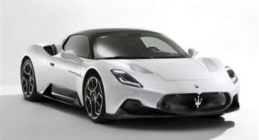 Maserati MC20: Güç ve Tasarımın İtalyan Tarzı