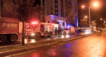 Başakşehir’de elektrikli araçta yangın: Bina tahliye edildi