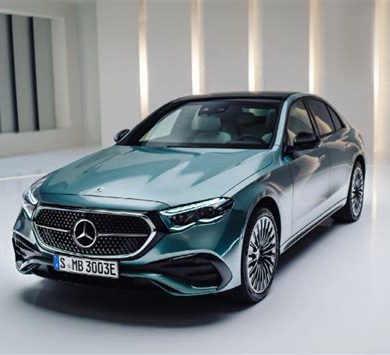 Mercedes-Benz E-Serisi: Konfor Sunan Zarif Sedan