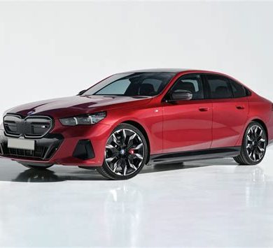 BMW i5 M60: Elektrikli Sedan Performansı BMW Geleneğine Uygun mu?
