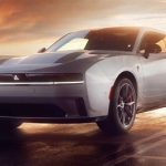 Dodge Charger EV: Elektrikli Kas Sedanı Geleceğe Uyum Sağlıyor mu?