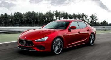 Maserati Ghibli Trofeo: Ferrari Motorlu Sedanın Sınırları Zorlayan Gücü