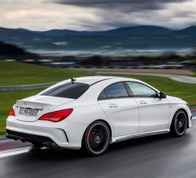 Mercedes-Benz CLA 45 AMG: Kompakt Spor Sedan Performansı