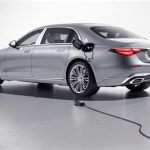 Mercedes-Benz S580e: Plug-in Hibrit Lüks Sedan Sınıfında Lider mi?