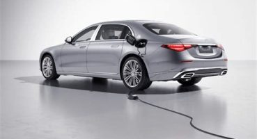 Mercedes-Benz S580e: Plug-in Hibrit Lüks Sedan Sınıfında Lider mi?