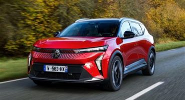 2025 Renault Scenic E-Tech: Aileler İçin Elektrikli SUV Deneyimi