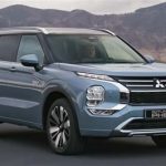2025 Mitsubishi Outlander PHEV: Hibrit SUV’de Japon Kararlılığı