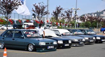 300 bin liralık araca milyonluk modifiye… Trabzon’da buluştular
