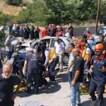 Erzincan'da otomobil duvara çarptı: Bir can kaybı, üç yaralı